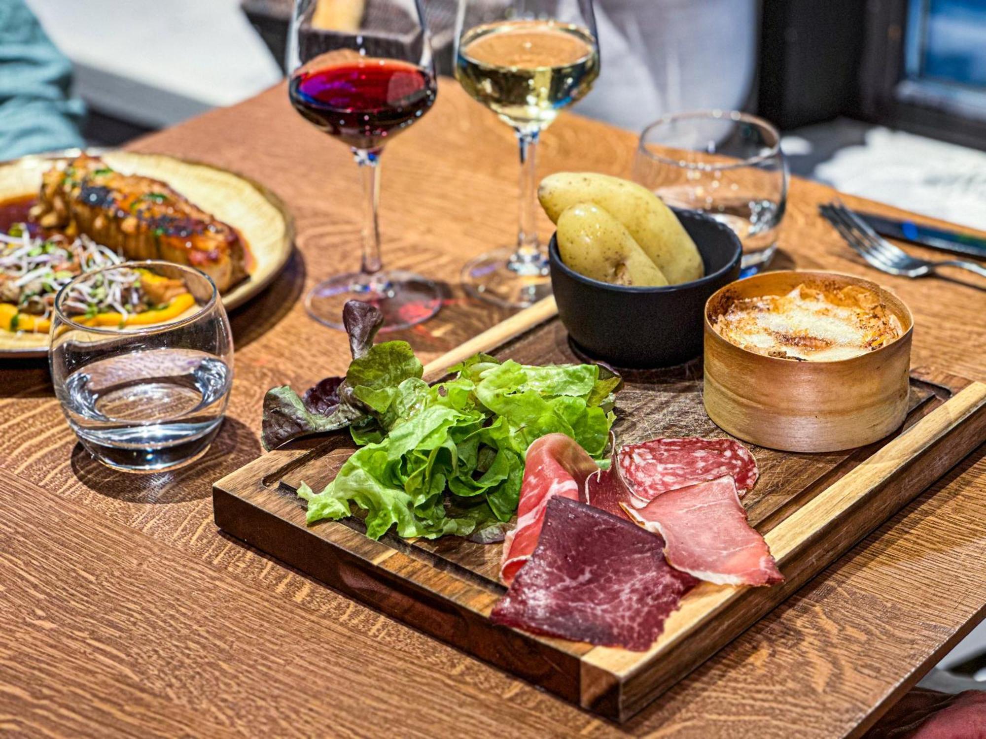 L'Arcalod & Bistrot Jeanne - Lac D'Annecy - Hotel Restaurant Spa Doussard Exterior photo